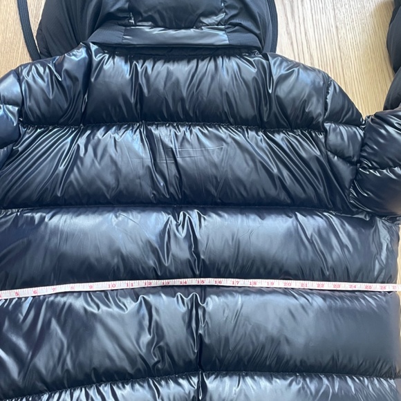 MONCLER Black paneled hooded jacket black - Picture 13 of 13
